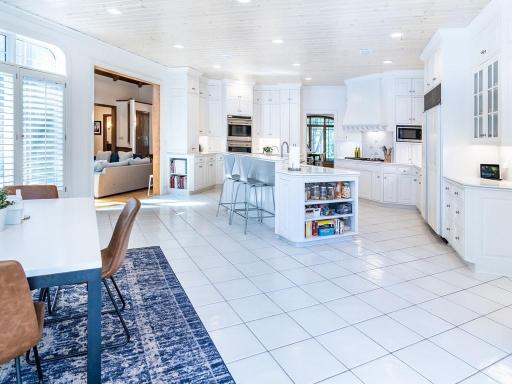 3103 Maplewood Road, Wayzata, MN 55391