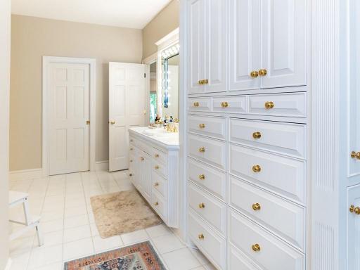 3103 Maplewood Road, Wayzata, MN 55391