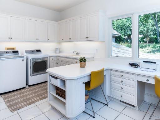 3103 Maplewood Road, Wayzata, MN 55391