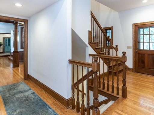3103 Maplewood Road, Wayzata, MN 55391