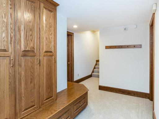 3103 Maplewood Road, Wayzata, MN 55391