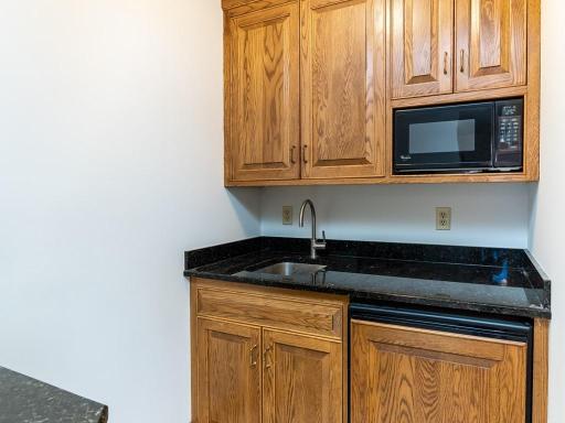 3103 Maplewood Road, Wayzata, MN 55391