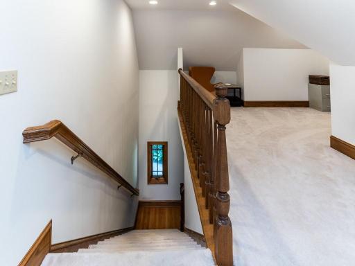 3103 Maplewood Road, Wayzata, MN 55391