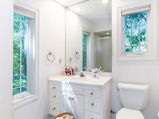 3103 Maplewood Road, Wayzata, MN 55391