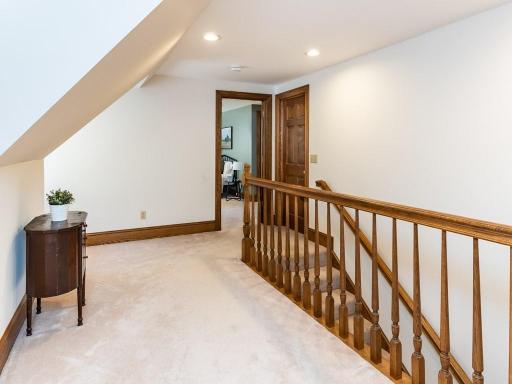 3103 Maplewood Road, Wayzata, MN 55391