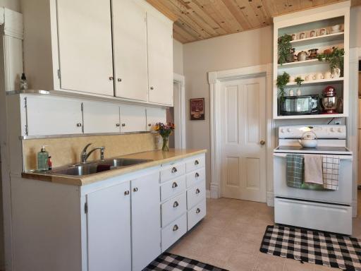 Photo for 314 Lyon Avenue N, Canby, MN 56220 - Listing #6227654 A traditional kitchen beckons all to pitch in for meals.