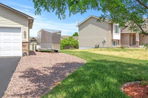 next to garage~ extra parking