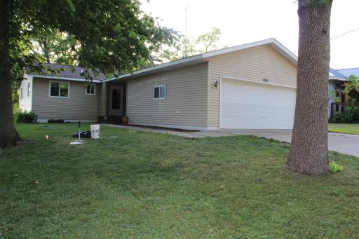 431 Central Avenue N, Watkins, MN 55389