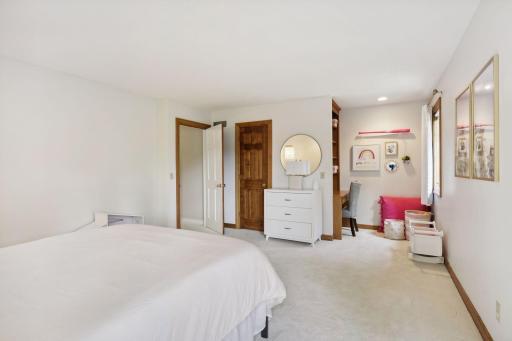 Photo for 360 Ruann Road, Wayzata, MN 55391 - Listing #6228692 360 Ruann Road, Wayzata, MN 55391