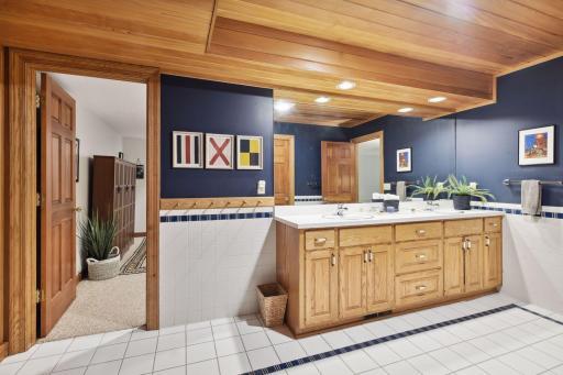 Photo for 360 Ruann Road, Wayzata, MN 55391 - Listing #6228692 360 Ruann Road, Wayzata, MN 55391