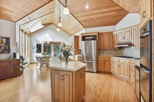 Photo for 360 Ruann Road, Wayzata, MN 55391 - Listing #6228692 360 Ruann Road, Wayzata, MN 55391