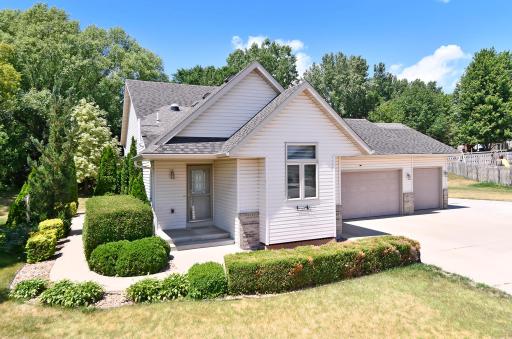 2400 Hulett Avenue, Faribault, MN 55021