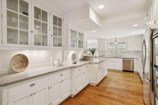 2400 Oakland Road, Minnetonka, MN 55305