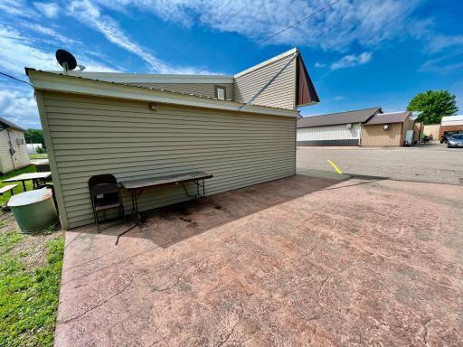 400 Front Street, Russell, MN 56169