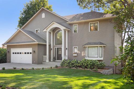 2920 Casco Point Road, Wayzata, MN 55391