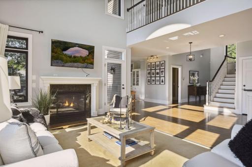 2920 Casco Point Road, Wayzata, MN 55391