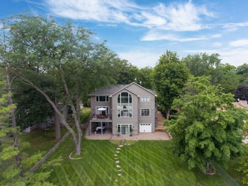 2920 Casco Point Road, Wayzata, MN 55391