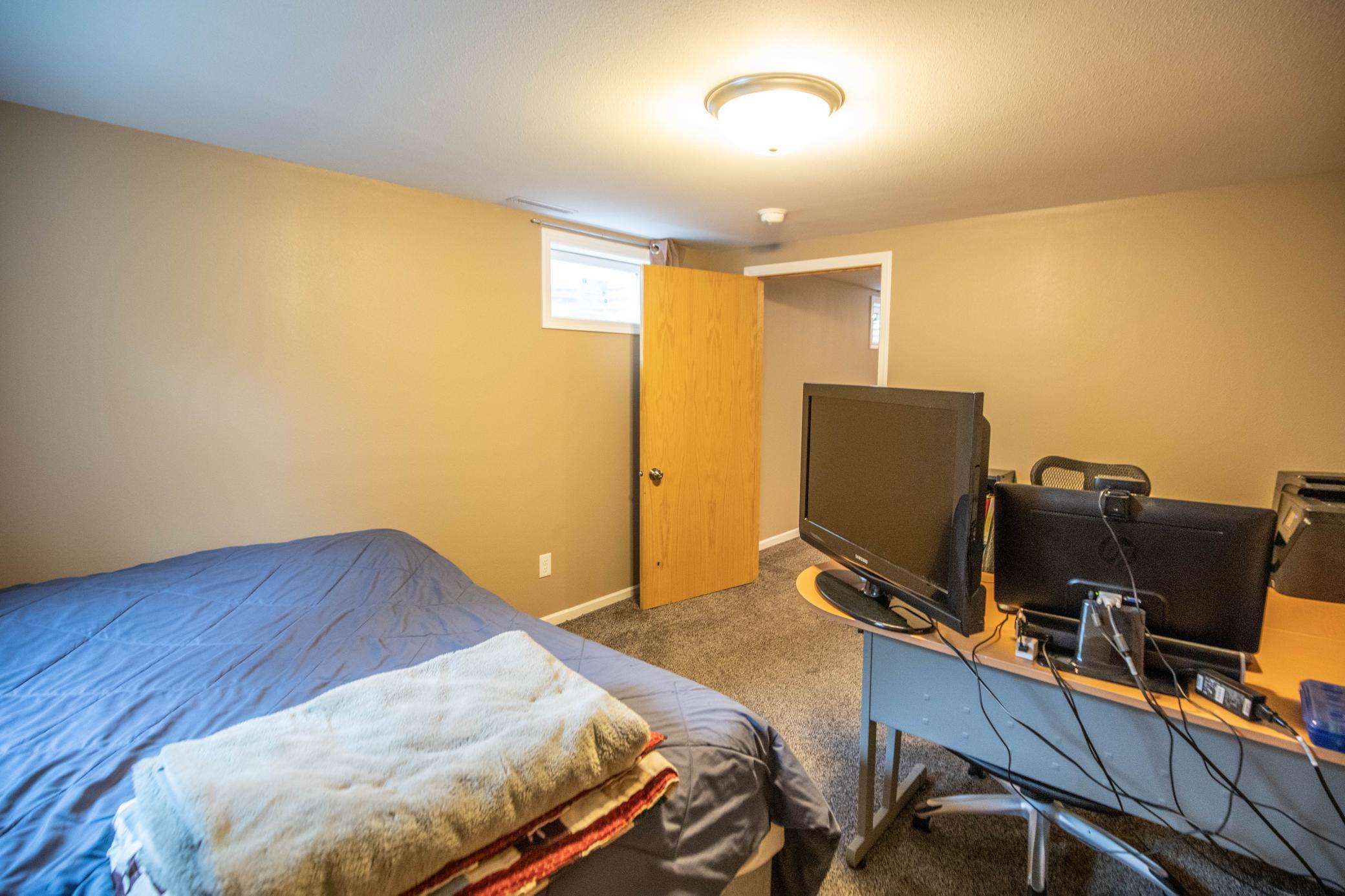 1510 19 1/2 St S, Moorhead