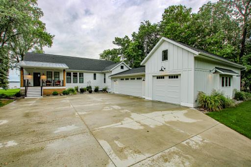 2001 S Le Homme Dieu Drive NE, Alexandria, MN 56308