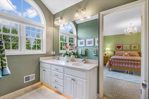61-web-or-mls-13090 Danube Ct, Rosemount-60.jpg
