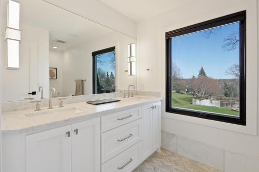 6629 Biscayne Boulevard, Edina, MN 55436