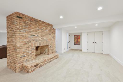 6629 Biscayne Boulevard, Edina, MN 55436