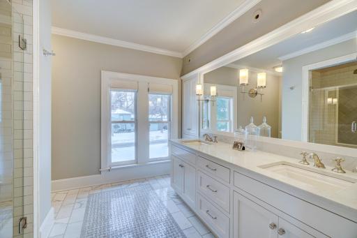 618 Burlington Street E, Stillwater, MN 55082