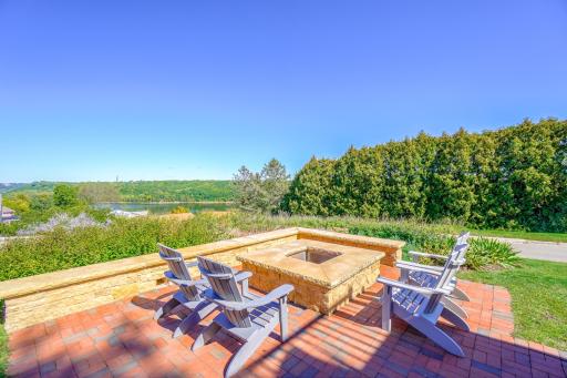 618 Burlington Street E, Stillwater, MN 55082