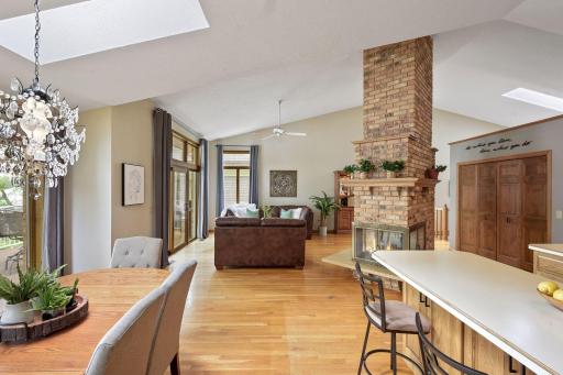5495 Shore Trail NE, Prior Lake, MN 55372