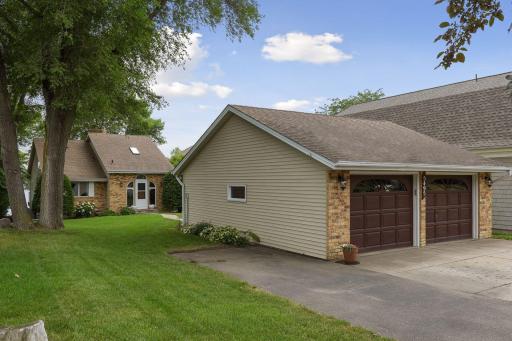 5495 Shore Trail NE, Prior Lake, MN 55372