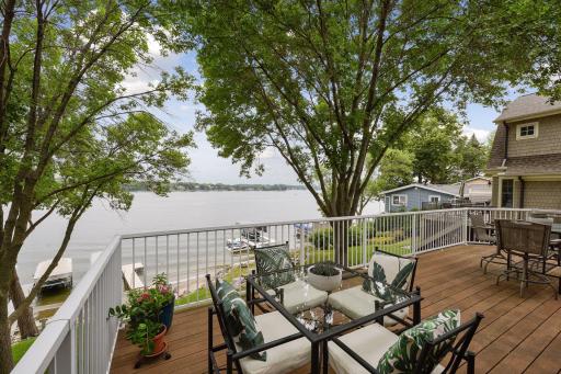 You can host cookouts, birthday parties, annual summer parties, and so much more at this fabulous lake house