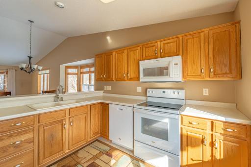 Immaculate Kitchen with new Fridge, Dishwasher, and newer Stove