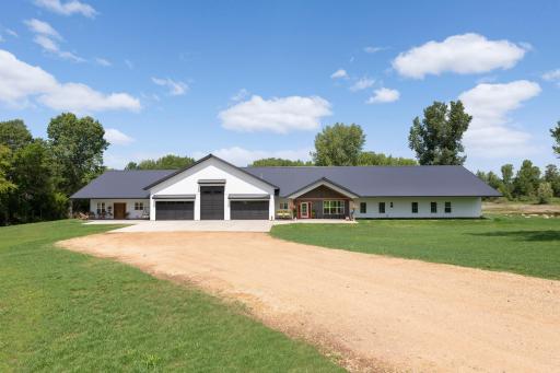 Sprawling barndominium with private motherinlaw suite