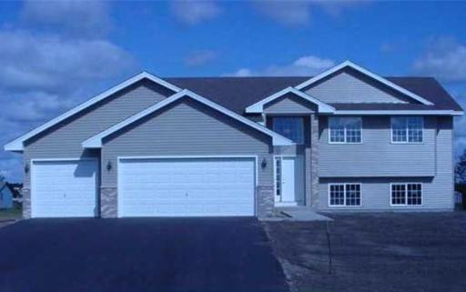 4685 209th Avenue NE, East Bethel, MN 55011