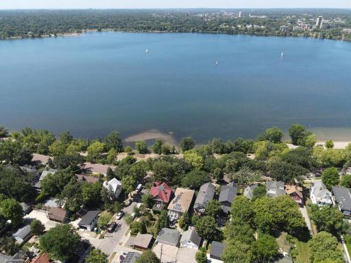 3243 E Bde Maka Pkwy Minneapolis Minneapolis MN 55408 USA-001-049-001-MLS_Size.jpg