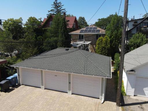 3243 E Bde Maka Pkwy Minneapolis Minneapolis MN 55408 USA-007-046-007-MLS_Size.jpg