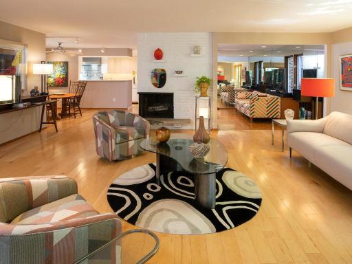 3243 E Bde Maka Pkwy Minneapolis Minneapolis MN 55408 USA-025-017-025-MLS_Size.jpg