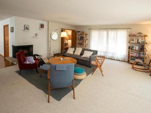 3243 E Bde Maka Pkwy Minneapolis Minneapolis MN 55408 USA-044-042-043-MLS_Size.jpg