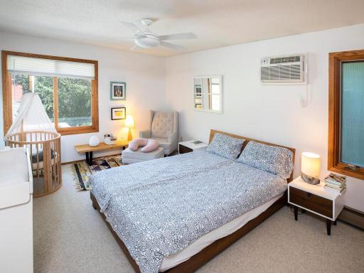 3243 E Bde Maka Pkwy Minneapolis Minneapolis MN 55408 USA-048-022-047-MLS_Size.jpg
