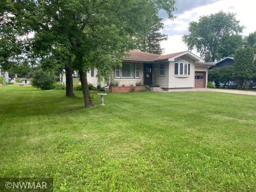 206 Hamilton Avenue NE, Red Lake Falls, MN 56750