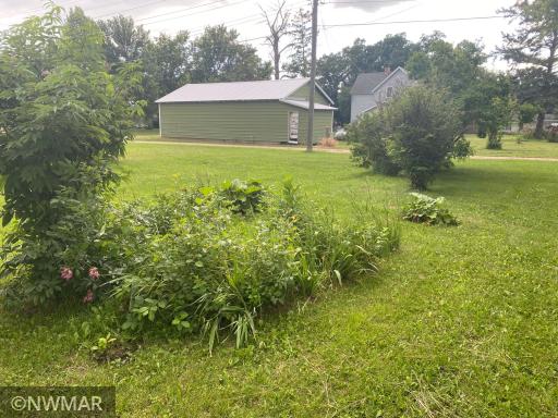 206 Hamilton Avenue NE, Red Lake Falls, MN 56750