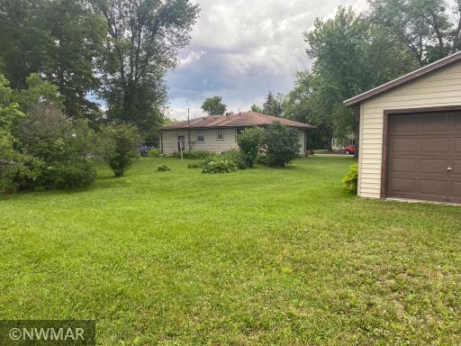 206 Hamilton Avenue NE, Red Lake Falls, MN 56750