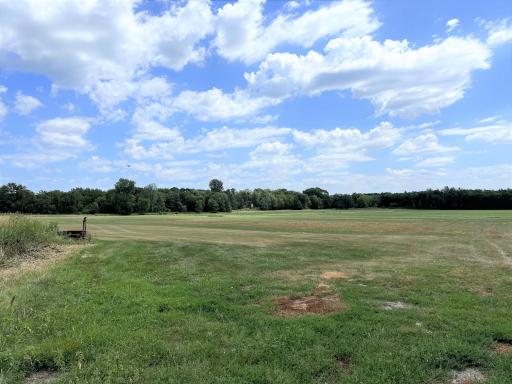 Beautiful acreage for farming and / or development