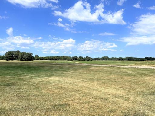 Beautiful acreage for farming and / or development