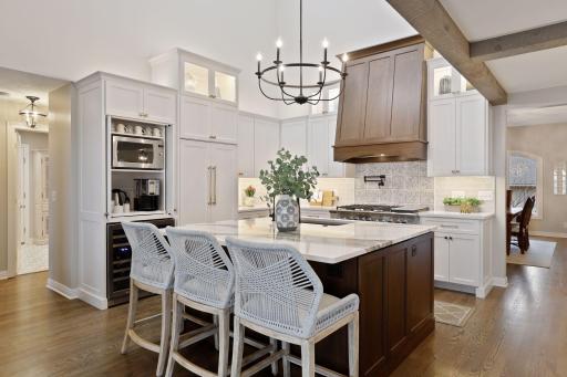 7089 N Shore Trail N, Forest Lake, MN 55025