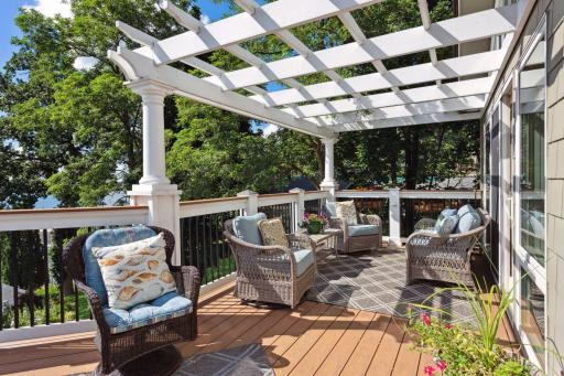 Multiple seating areas to relax, enjoy the views while watching all the fun happening in Spring Park Bay.