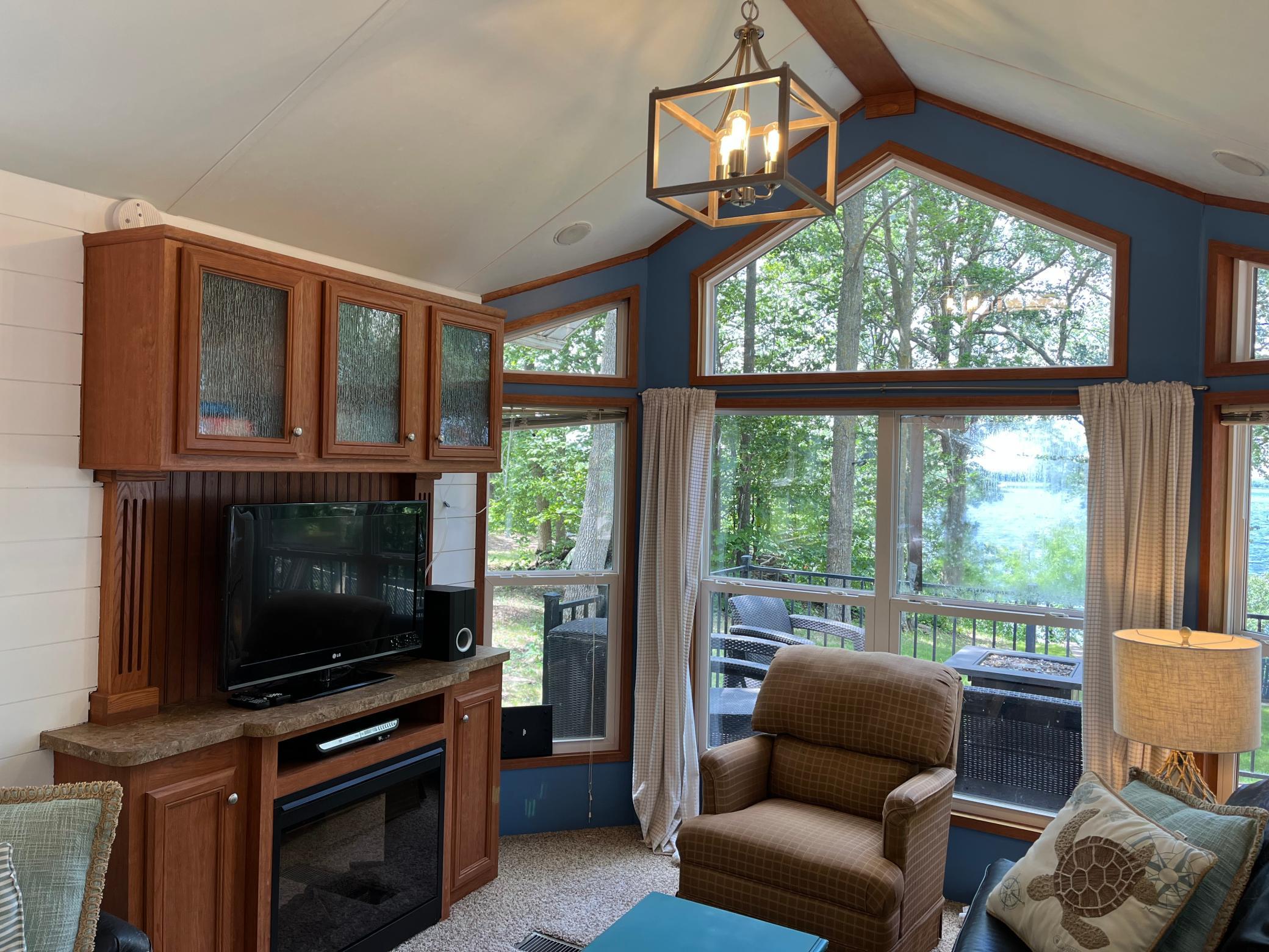 Living Room.JPG