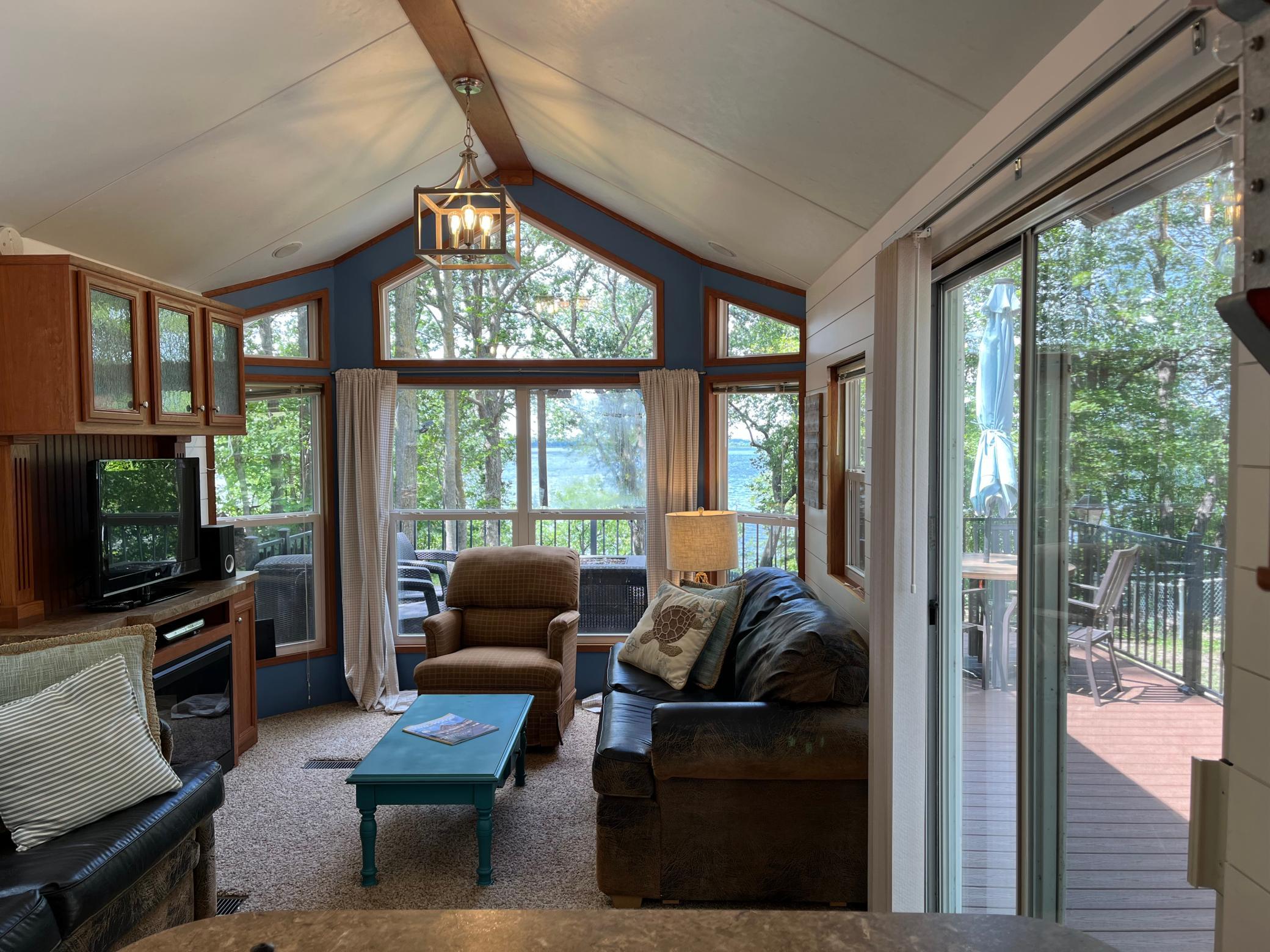 Living Room.JPG