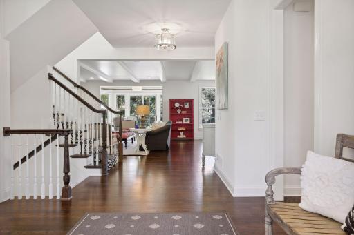 4901 Sunnyside Road, Edina, MN 55424