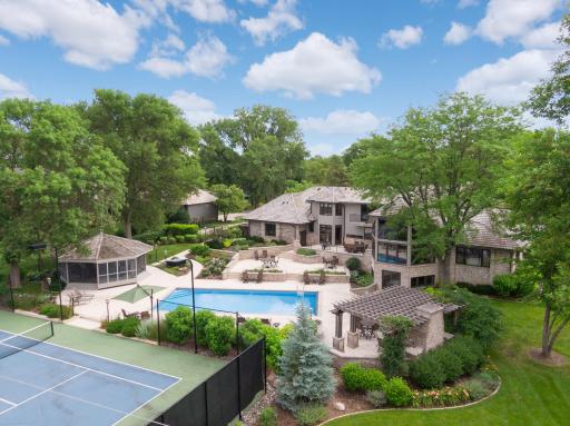 4700 Annaway Drive, Edina, MN 55436